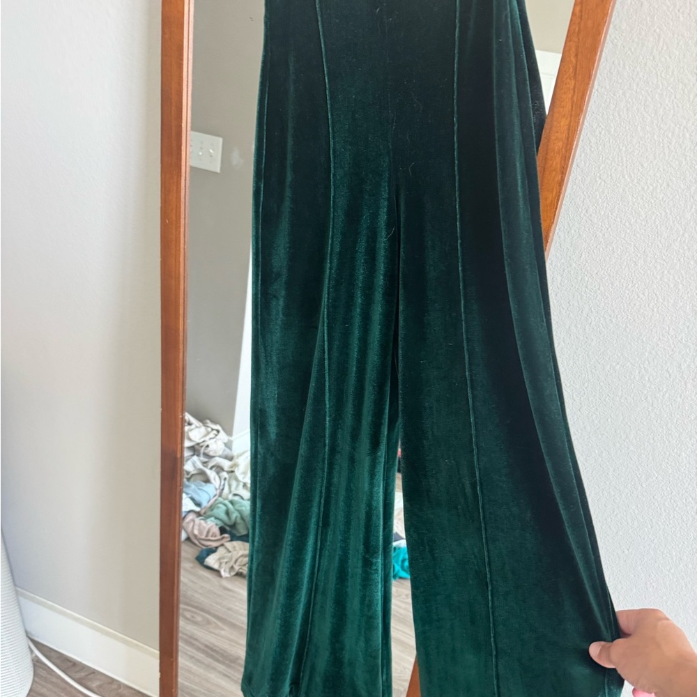 Ripley Rader Emerald Velvet Set - Picture 6 of 7